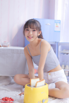 美女裸身露双奶头无遮挡免费视频